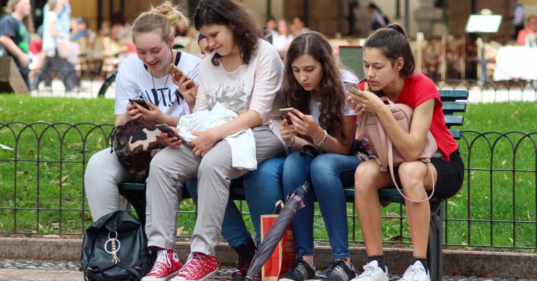 Polícia sa zaoberá prvými prípadmi kyberšikany